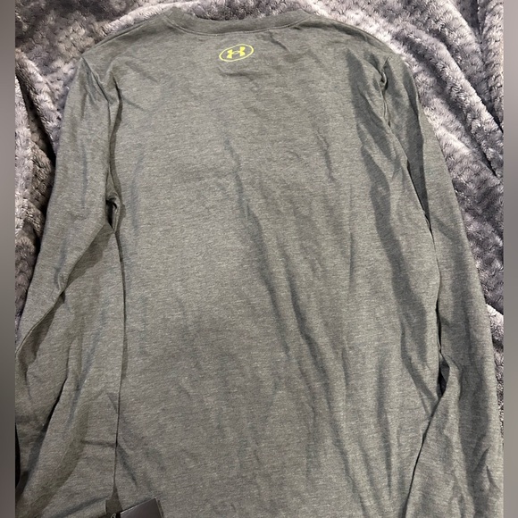 NWT Under Armour Gray Long Sleeve Boy’s Shirt with mountains, camping, bear - Picture 5 of 5